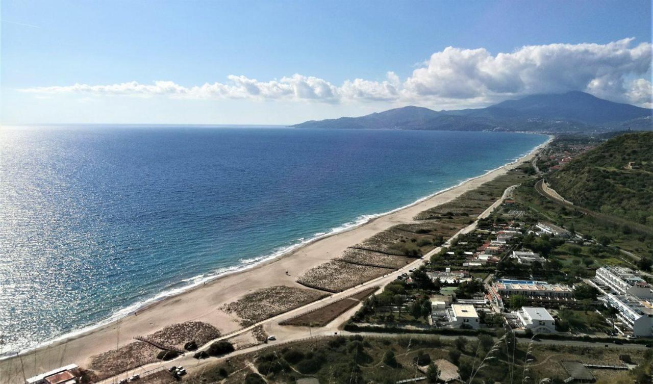 Villa Lo Scoglio أسشيا المظهر الخارجي الصورة
