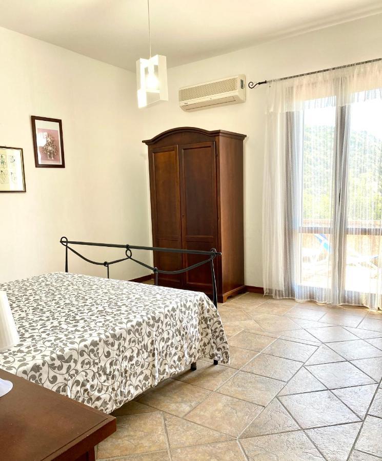 Villa Lo Scoglio أسشيا المظهر الخارجي الصورة