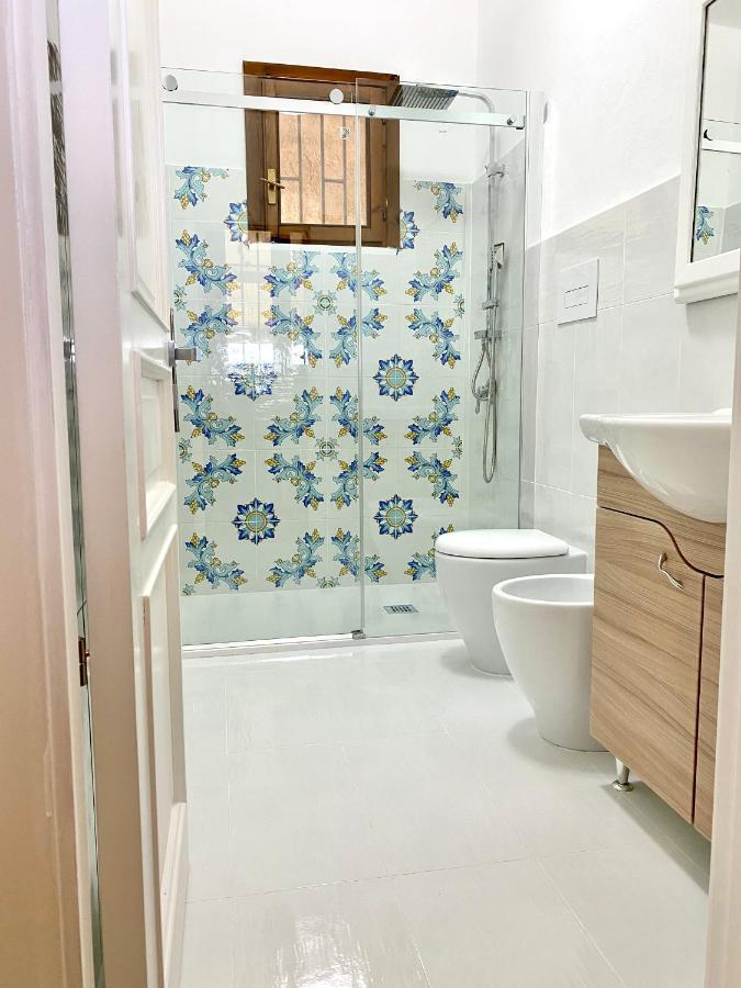Villa Lo Scoglio أسشيا المظهر الخارجي الصورة