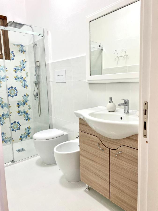 Villa Lo Scoglio أسشيا المظهر الخارجي الصورة