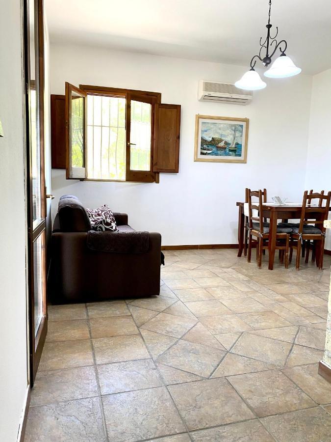 Villa Lo Scoglio أسشيا المظهر الخارجي الصورة