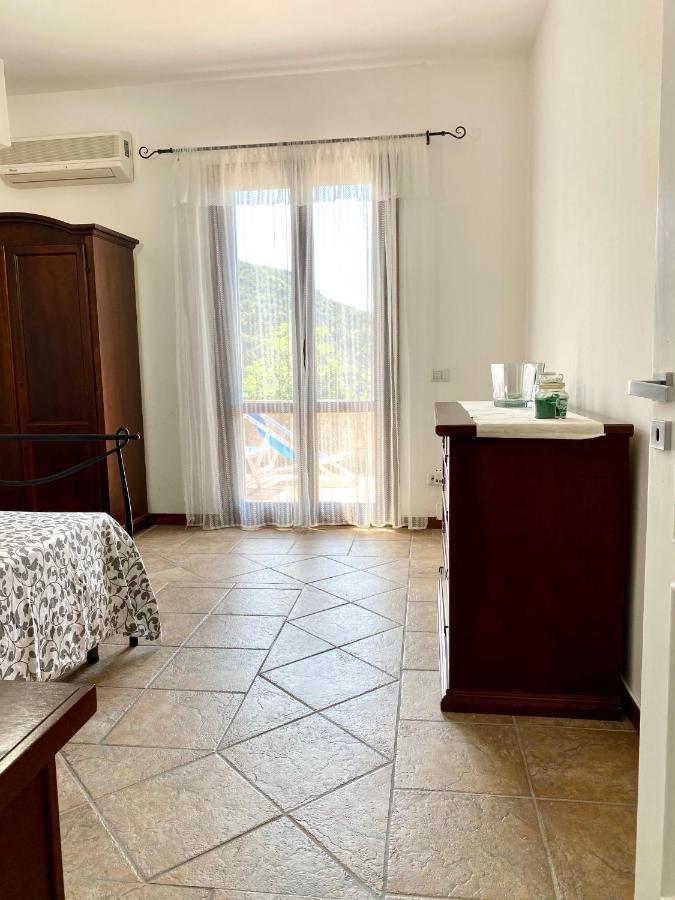 Villa Lo Scoglio أسشيا المظهر الخارجي الصورة